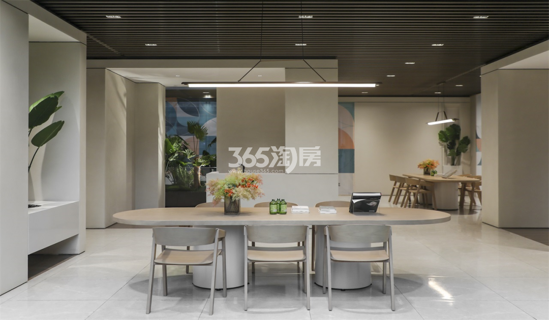 中天海威云咏汀洲府实景图