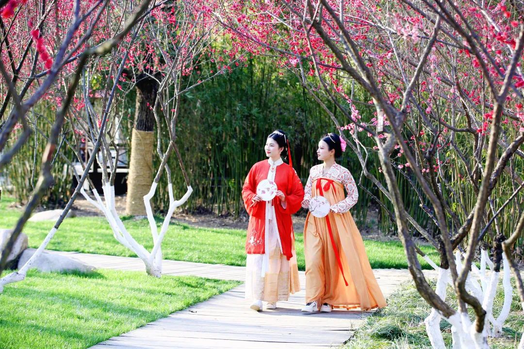 开展应急演练 共筑反恐防线