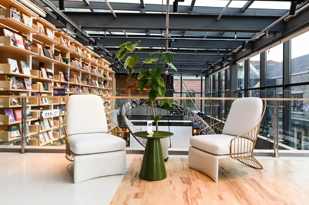 门槛零率避力中兴业险服小微行合肥汇 助务 外贸稳致银行远企业分行