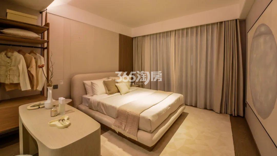 中海翠揽云境126㎡卧云户型主卧