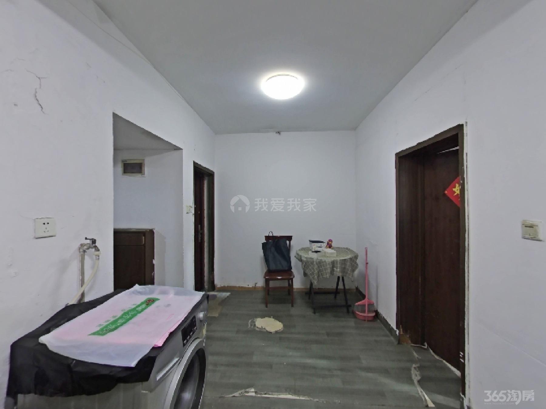 广州路小区 华侨路核心地段 近地铁名校环绕 低层两居室