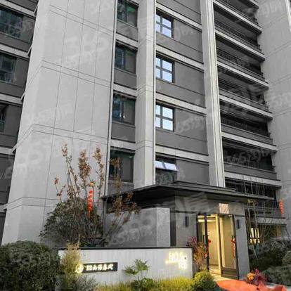 山语春风3室2厅2卫110平米整租精装