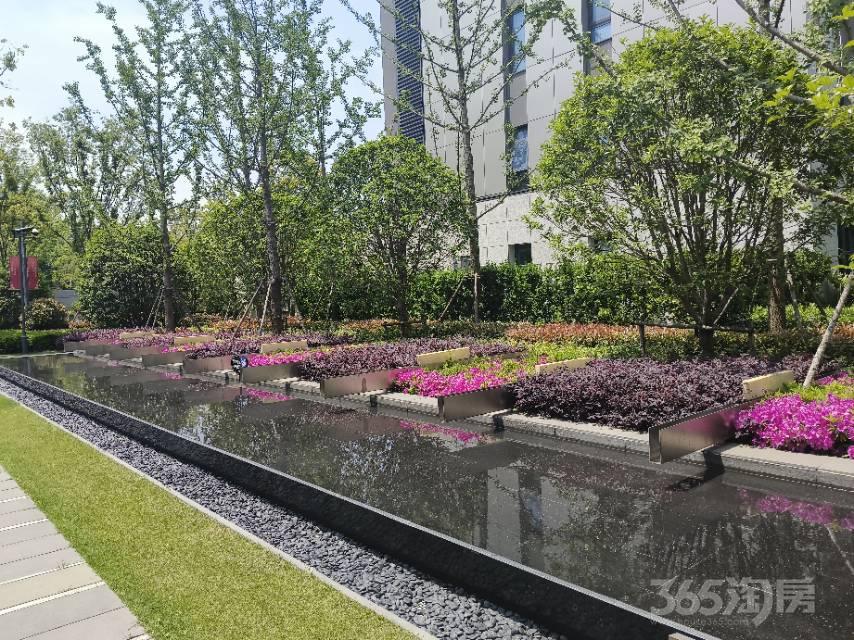 【急售江心洲南京眼叠加别墅 仁恒江湾世纪 精装修上叠带露台院子_南京建邺区仁恒江湾世纪二手房】_南京二手房网_365二手房网