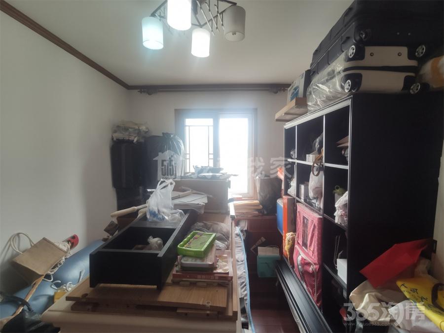 姜家圩起重机大院 精装修3房，好楼层，急 卖