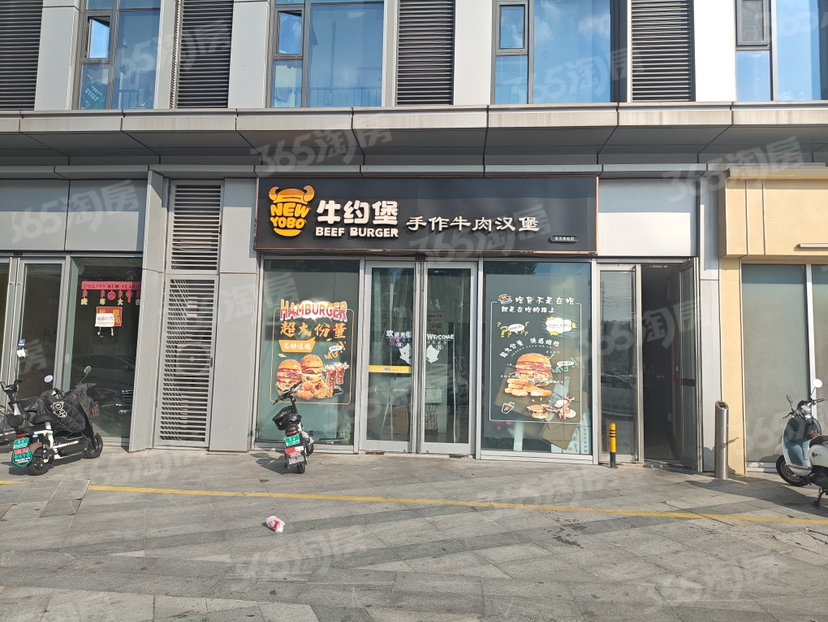 万科尚都荟挑高28平米临街门面