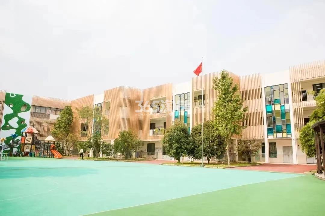 悦黛蓝翰轩配套图——闲林幼儿园