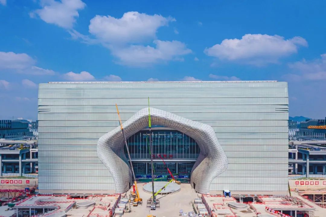 杭州西站云门亮了新地标初露雄姿